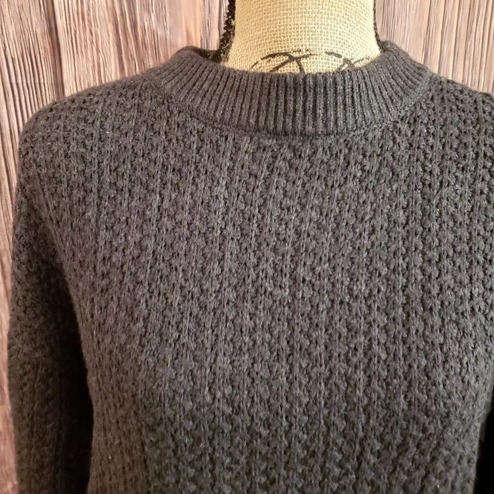 Universal Thread Sweater  - Picture 5 of 11